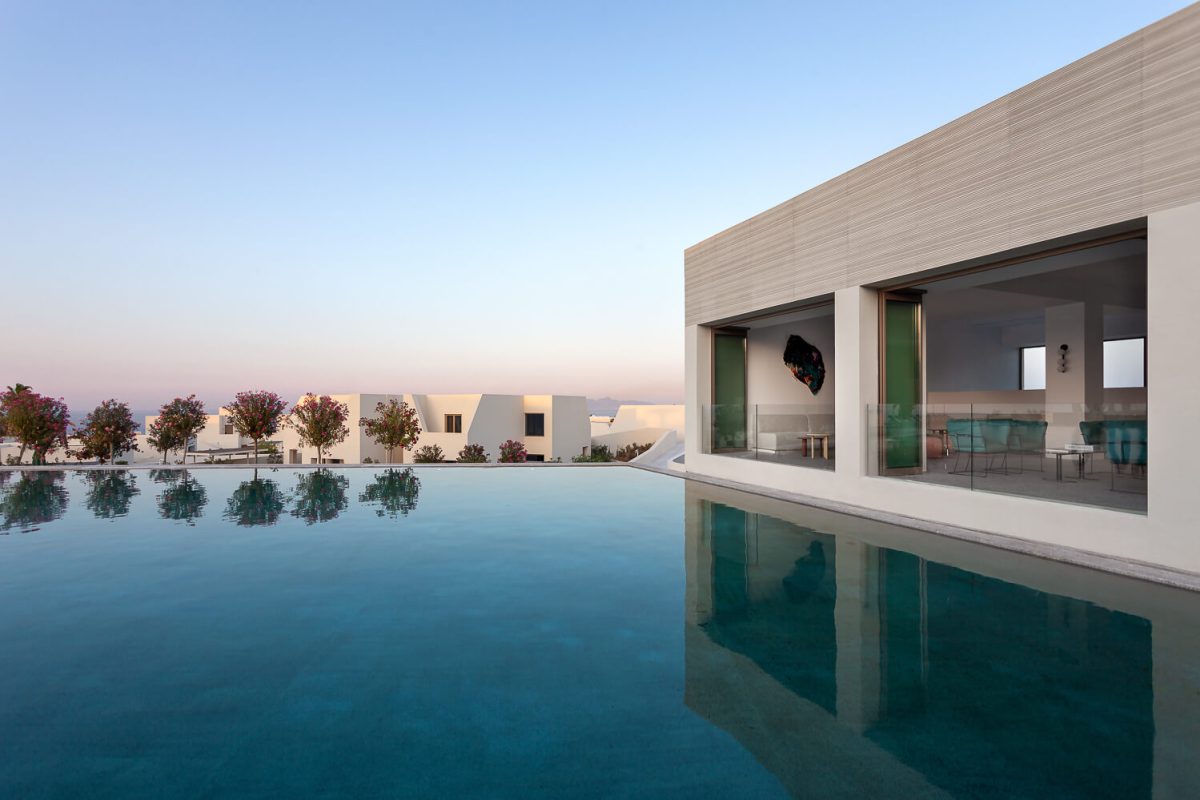 NOŪS Santorini